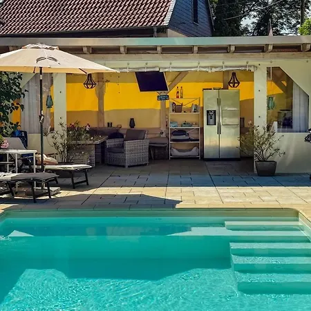 Traumhaftes Anwesen Mit Gutshaus Und Nebenhaus
