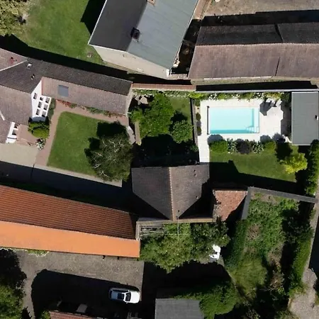 Βίλα Traumhaftes Anwesen Mit Gutshaus Und Nebenhaus Gutenswegen