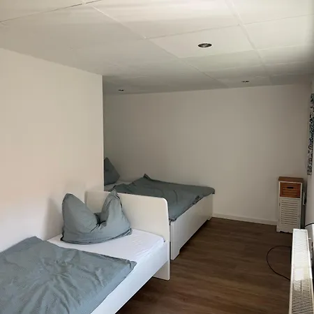 Traumhaftes Anwesen Mit Gutshaus Und Nebenhaus